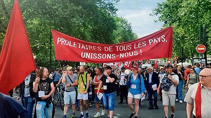 Illustration les travailleurs doivent montrer leur force